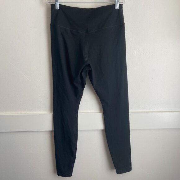 Nike Dri-Fit Black Utah Valley University Wolverines Leggings - Picture 2 of 6